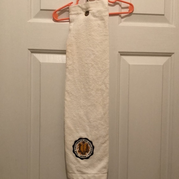 Vintage UCSB golf towel - Picture 3 of 8